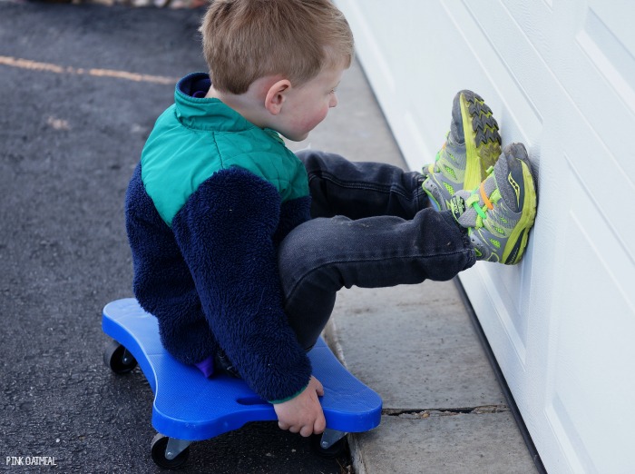 Idées de pratique de saut pour les enfants.